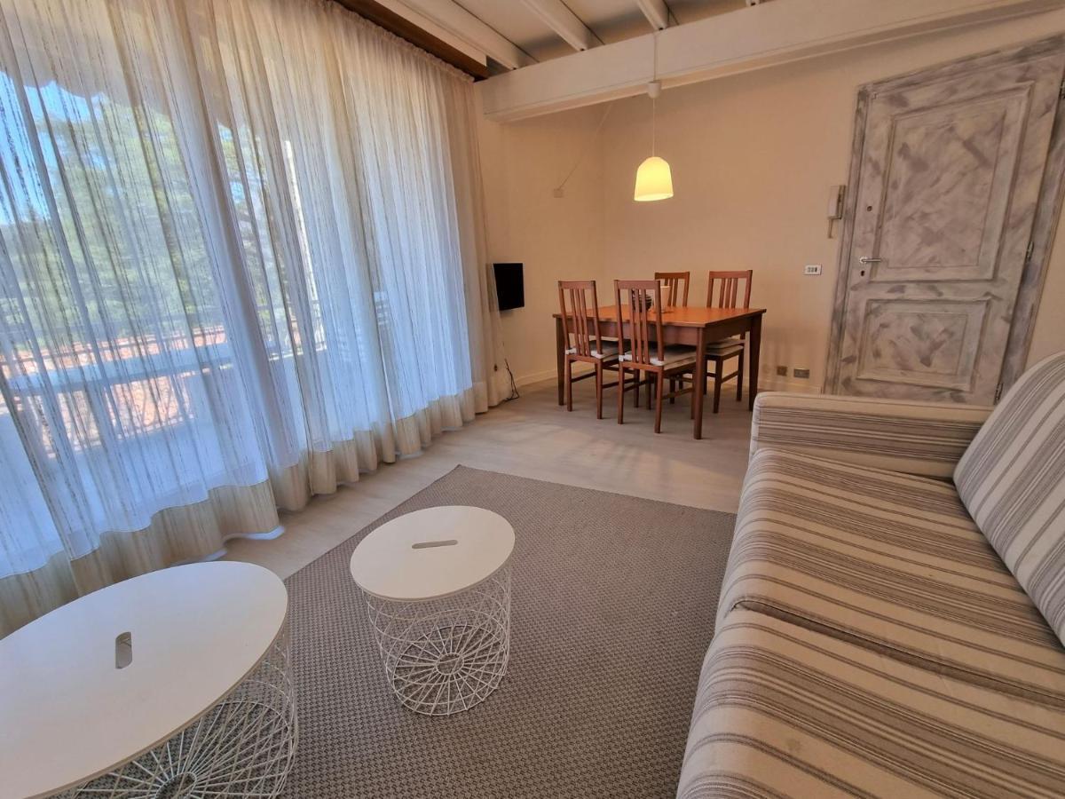 Apartment Hermitage-5 By Interhome Porto Valtravaglia Exterior foto